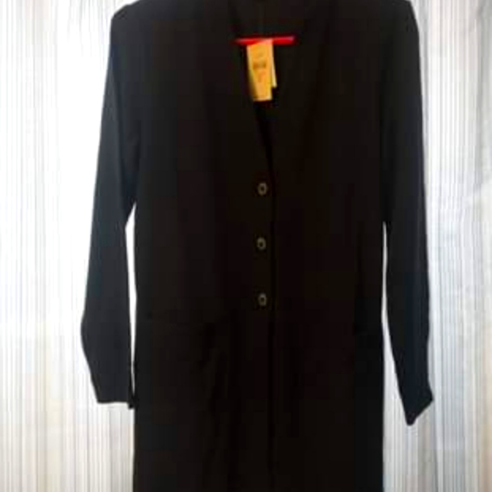 j. Jill V-neck jacket, three-button closure